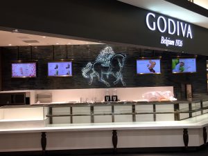 GODIVA様（42型屋内壁掛けモデル）